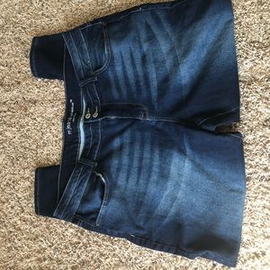 Maurices jeans
